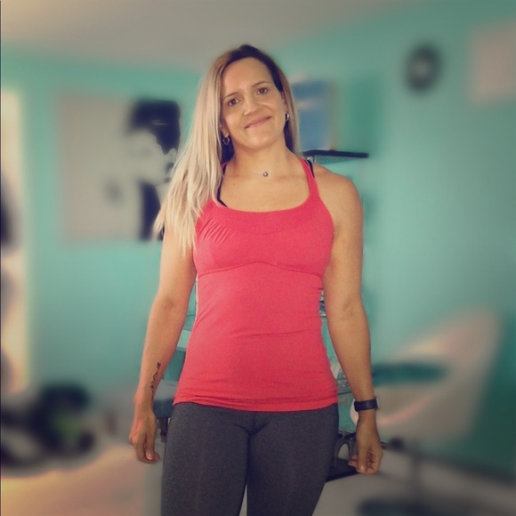 lululemon athletica Tops - Lululemon size 6 tank